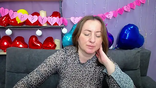 Snapshot of Abby_Taylorr chatting on 02-02-25, 01:41 Abby Taylorr online show from 02-02-25, 01:41