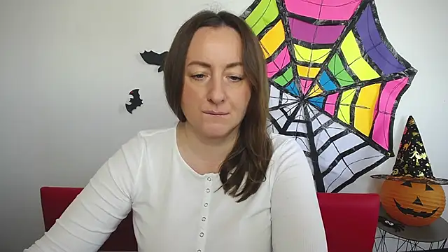 Snapshot of Abby_Taylorr chatting on 10-30-25, 07:21 Abby Taylorr online show from 10-30-25, 07:21