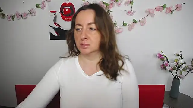 Snapshot of Abby_Taylorr chatting on 11-06-25, 07:31 Abby Taylorr online show from 11-06-25, 07:31