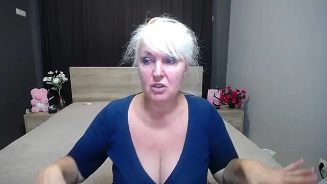 BlondyLeeBest online show from 11-08-25, 08:29