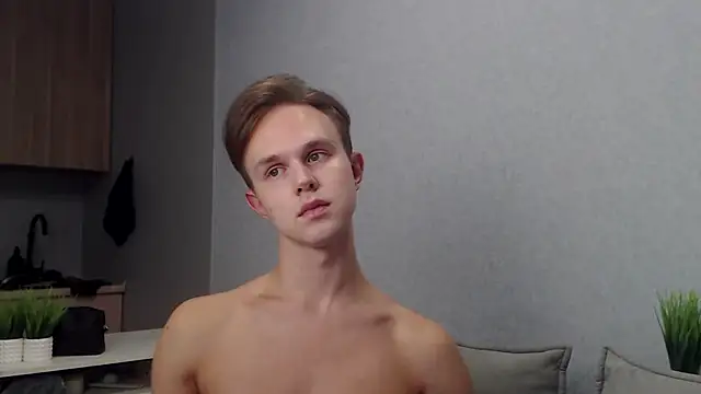 Snapshot of MartinMendez chatting on 10-12-25, 01:32 MartinMendez online show from 10-12-25, 01:32