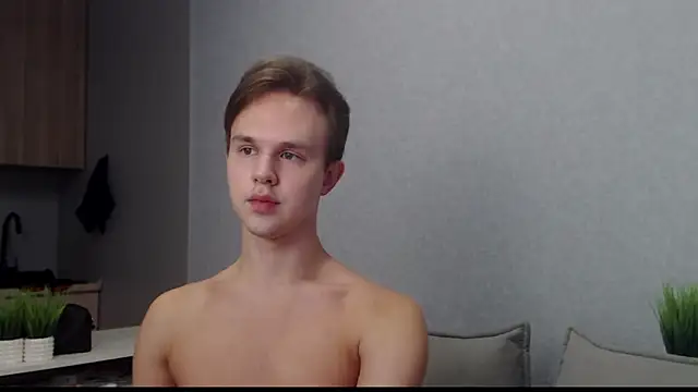 Snapshot of MartinMendez chatting on 10-24-25, 08:44 MartinMendez online show from 10-24-25, 08:44