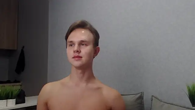 Snapshot of MartinMendez chatting on 11-15-25, 07:32 MartinMendez online show from 11-15-25, 07:32