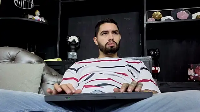 Snapshot of matteosantos chatting on 01-19-26, 01:26 matteosantos online show from 01-19-26, 01:26