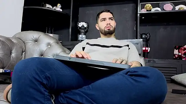 Snapshot of matteosantos chatting on 02-11-26, 09:58 matteosantos online show from 02-11-26, 09:58