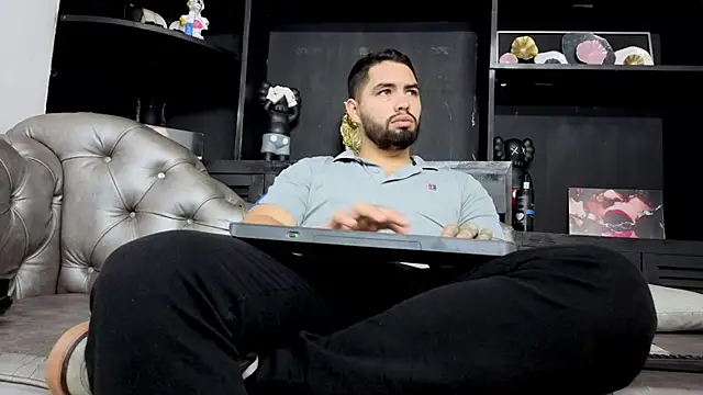 Snapshot of matteosantos chatting on 02-24-26, 11:52 matteosantos online show from 02-24-26, 11:52