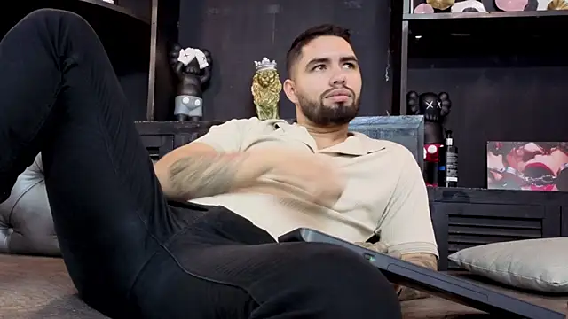 Snapshot of matteosantos chatting on 03-02-26, 01:51 matteosantos online show from 03-02-26, 01:51