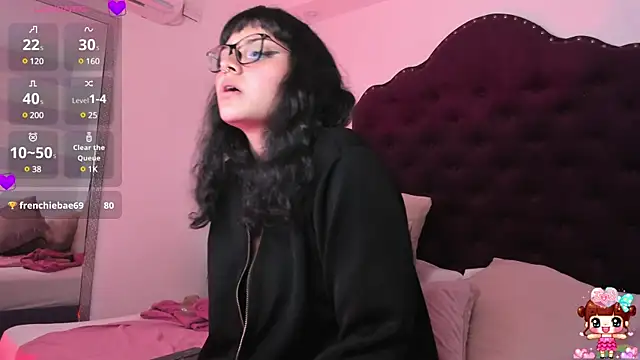 lucyycy online show from 02-24-25, 07:22