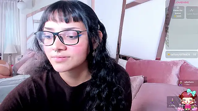 lucyycy online show from 10-30-25, 05:31