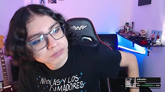 Snapshot of malik_harrison__ chatting on 01-03-25, 02:40 malik harrison   online show from 01-03-25, 02:40