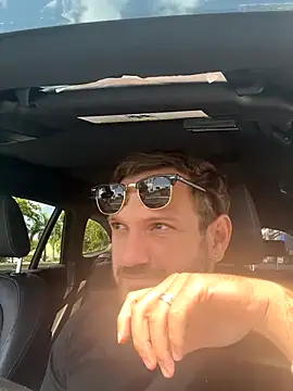 JonJ0 online show from 09-30-25, 03:06