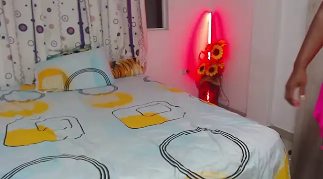 Snapshot of agatfox chatting on 12-29-24, 01:24 agatfox online show from 12-29-24, 01:24