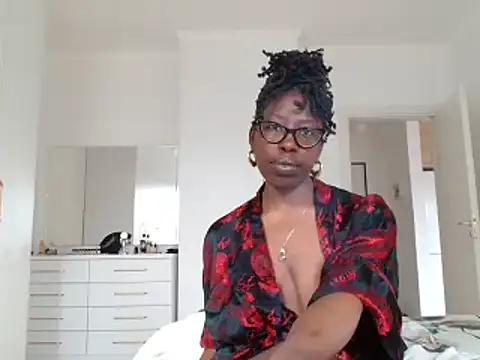 MadamIndigo online show from 03-03-26, 07:58