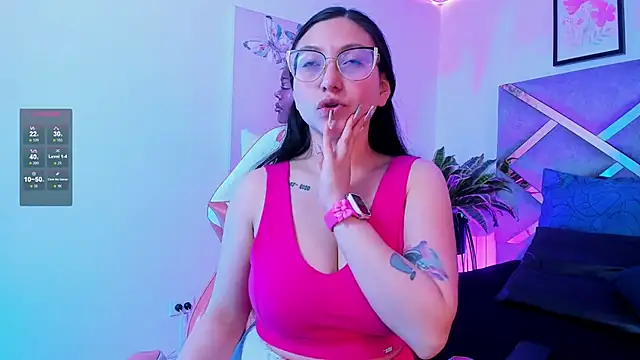 Snapshot of lucy_neil chatting on 11-08-25, 02:34 lucy neil online show from 11-08-25, 02:34