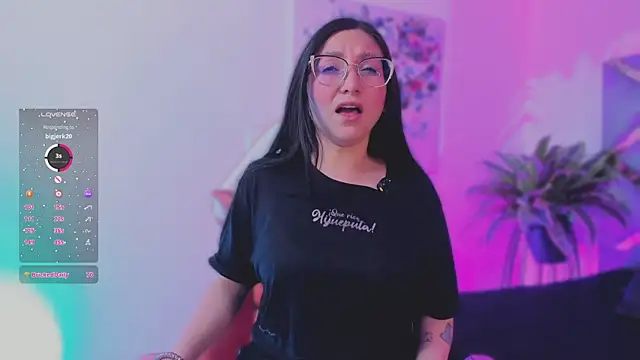 Snapshot of lucy_neil chatting on 11-19-25, 03:56 lucy neil online show from 11-19-25, 03:56