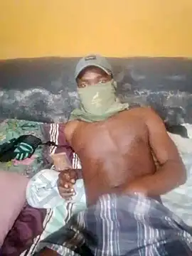 Snapshot of LULE37587001 chatting on 11-11-25, 05:18 LULE37587001 online show from 11-11-25, 05:18