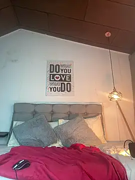 vaness weet online show from 01-17-25, 10:45