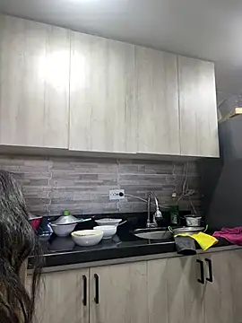 vaness weet online show from 01-22-25, 07:03