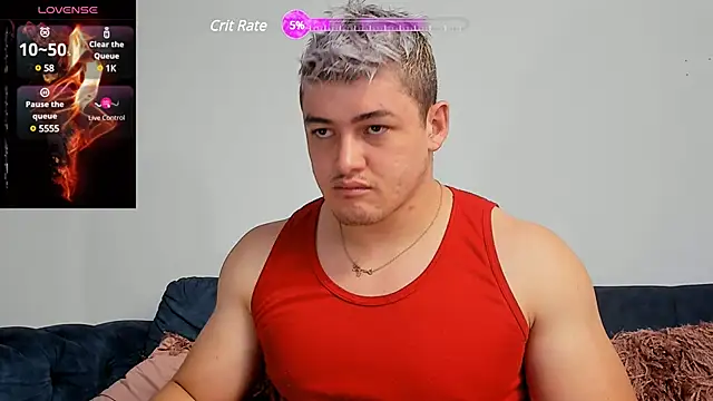 Snapshot of Leonsmoron chatting on 12-19-24, 12:45 Leonsmoron online show from 12-19-24, 12:45