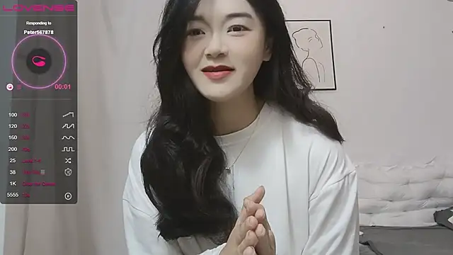 Snapshot of QiuPeiPeimmm chatting on 12-24-24, 02:12 QiuPeiPeimmm online show from 12-24-24, 02:12