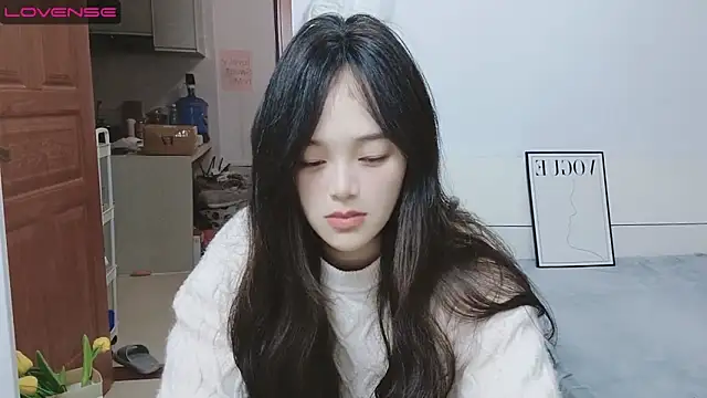 Snapshot of QiuPeiPeimmm chatting on 02-28-25, 05:26 QiuPeiPeimmm online show from 02-28-25, 05:26