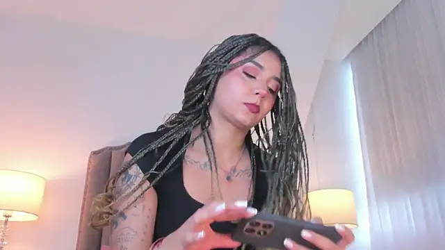 Emma Torres   online show from 02-24-26, 12:14