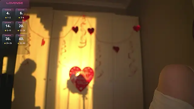 -JuicyMolly- online show from 02-14-26, 02:14