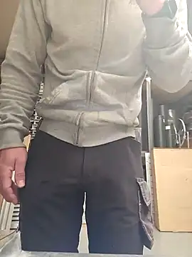 Snapshot of Xcoquinx chatting on 10-07-25, 08:33 Xcoquinx online show from 10-07-25, 08:33