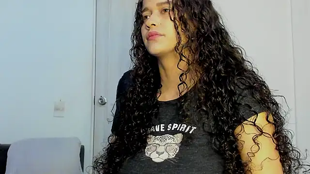 Snapshot of katrhin_66 chatting on 11-07-25, 06:19 katrhin 66 online show from 11-07-25, 06:19