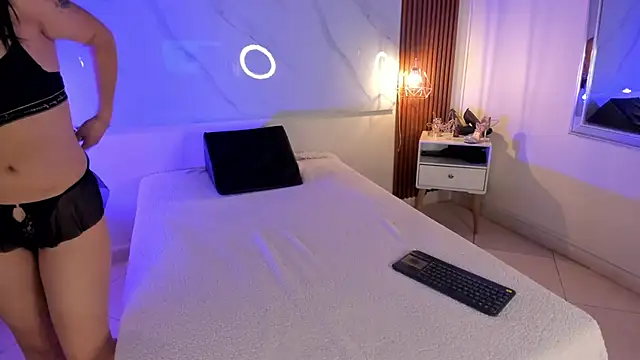 Snapshot of Gin_Zc chatting on 12-21-24, 03:36 Gin Zc online show from 12-21-24, 03:36