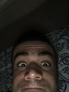 Snapshot of boyygirlls chatting on 12-21-24, 09:23 boyygirlls online show from 12-21-24, 09:23