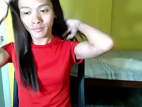 Snapshot of xx_goddessofallgodess_xx chatting on 10-05-25, 10:46 xx goddessofallgodess xx online show from 10-05-25, 10:46