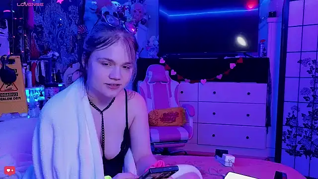 Cutiepiespanks online show from 03-05-25, 05:29