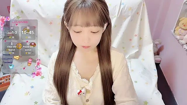 TUTU-CN online show from 11-22-25, 08:24