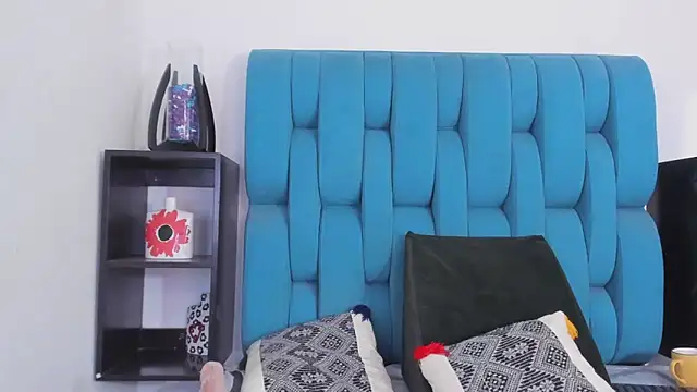 Keira Lennox online show from 01-12-25, 05:44