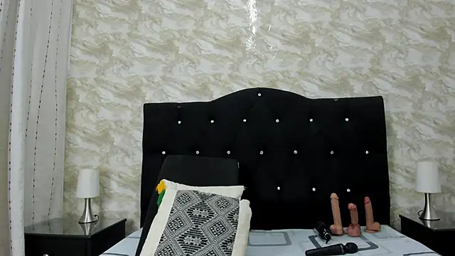 Keira Lennox online show from 10-25-25, 12:02