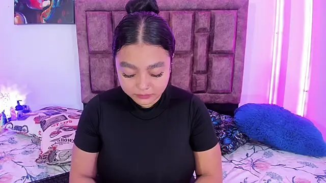 Snapshot of NaughtyAnaa chatting on 10-13-25, 03:34 NaughtyAnaa online show from 10-13-25, 03:34