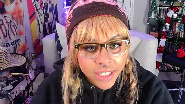 N1NT3NDH03 online show from 01-06-26, 03:43