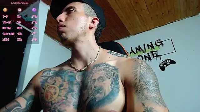 Snapshot of Adam_Hudsond chatting on 01-14-25, 12:00 Adam Hudsond online show from 01-14-25, 12:00