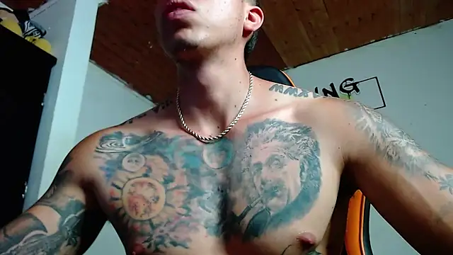 Snapshot of Adam_Hudsond chatting on 02-04-25, 12:33 Adam Hudsond online show from 02-04-25, 12:33