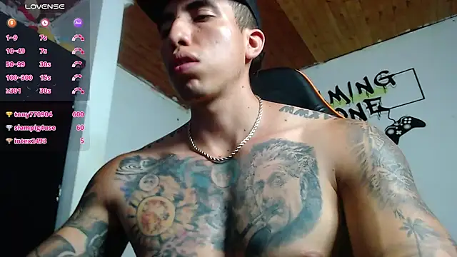 Snapshot of Adam_Hudsond chatting on 02-14-25, 09:10 Adam Hudsond online show from 02-14-25, 09:10