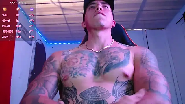 Snapshot of Adam_Hudsond chatting on 03-16-25, 09:37 Adam Hudsond online show from 03-16-25, 09:37