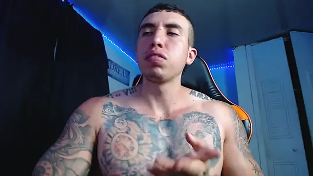 Snapshot of Adam_Hudsond chatting on 09-26-25, 02:48 Adam Hudsond online show from 09-26-25, 02:48