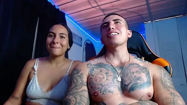 Snapshot of Adam_Hudsond chatting on 10-17-25, 03:47 Adam Hudsond online show from 10-17-25, 03:47