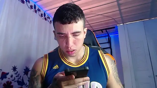 Adam Hudsond online show from 01-06-26, 02:21