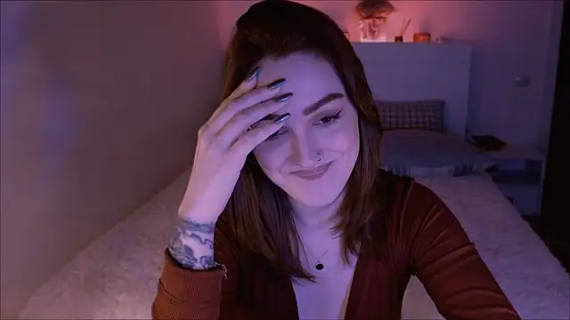 LilyFarey online show from 01-11-25, 07:16