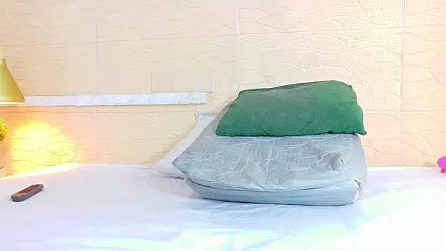 Snapshot of Sweet_baby_hellen chatting on 03-15-25, 04:24 Sweet baby hellen online show from 03-15-25, 04:24