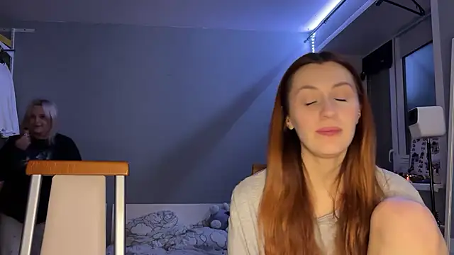 Uniarten online show from 11-12-25, 08:19