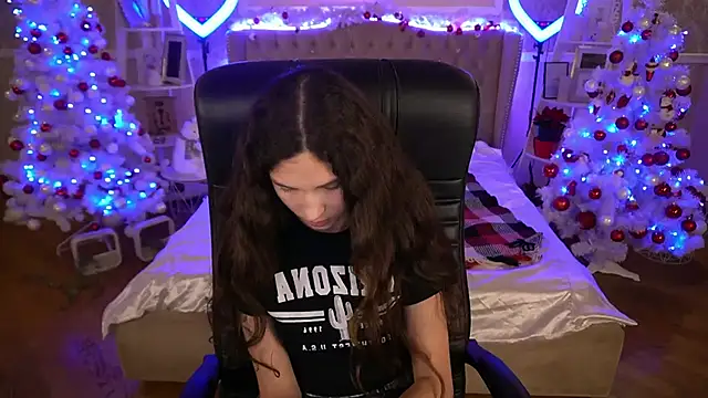 BabyFlowerr online show from 12-18-24, 11:08