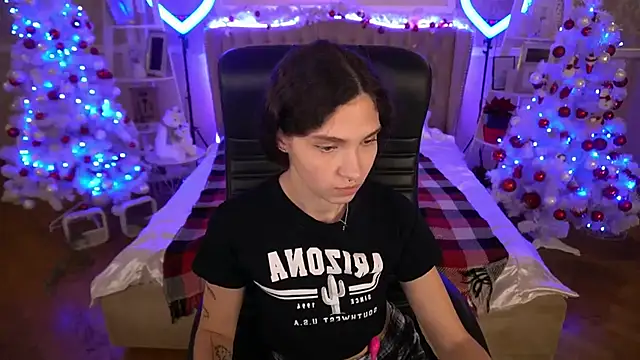 BabyFlowerr online show from 12-19-24, 03:07
